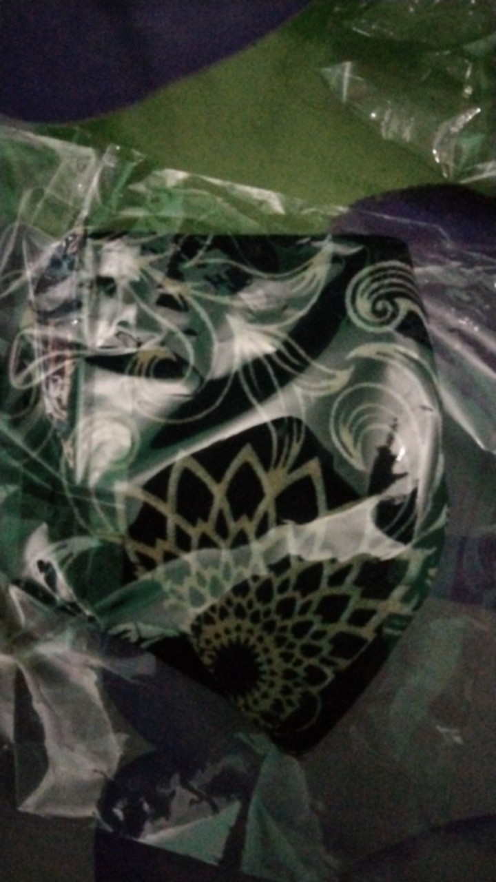 Masker Kain Anak Motif Karakter  Batik 3 Lapis 3ply - Versi 1