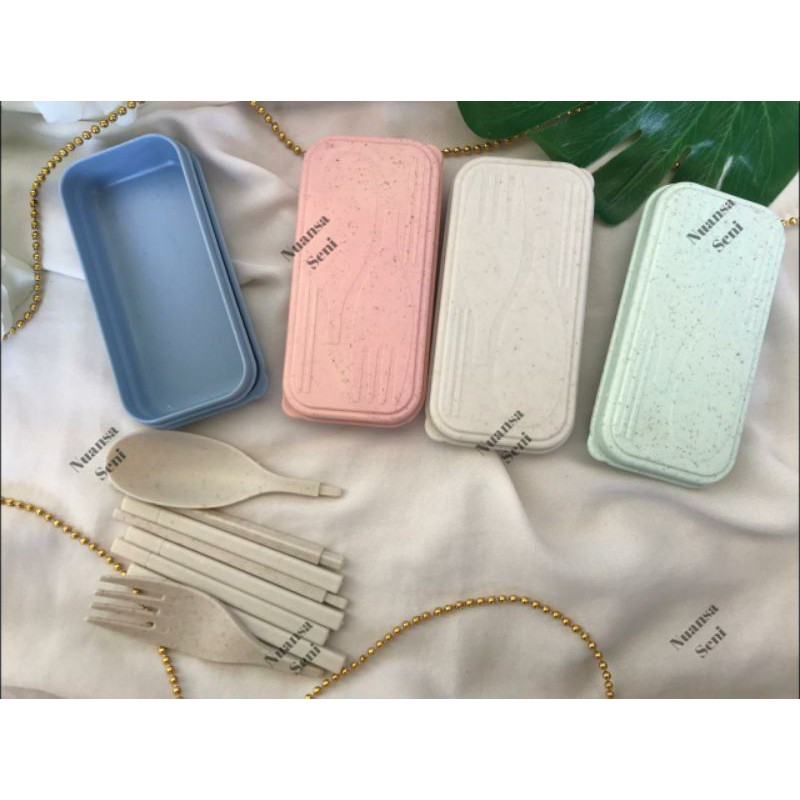 Souvenir Sendok Makan Sendok Rakit Travel Set Sendok Jerami Gandum Box Travel Sendok Garpu Sumpit Li