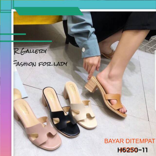 Sepatu Wanita Sneker Wedges Boot Sandal Teplek Flatshoes  ML 22 Sandal hak tahu wanita terbaru 5cm 3