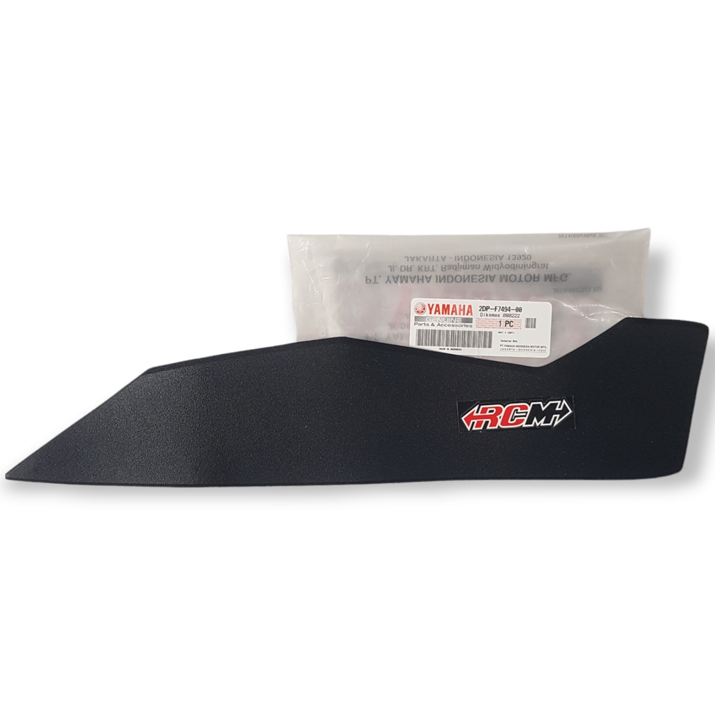 KARPET KARET MAT PIJAKAN INJAKAN TATAKAN KAKI BELAKANG KANAN NMAX N-MAX N MAX ORI ORIGINAL YAMAHA YGP ASLI 2DP-F7494-00