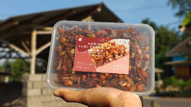 

Kering Teri Kacang pedas manis 230gr