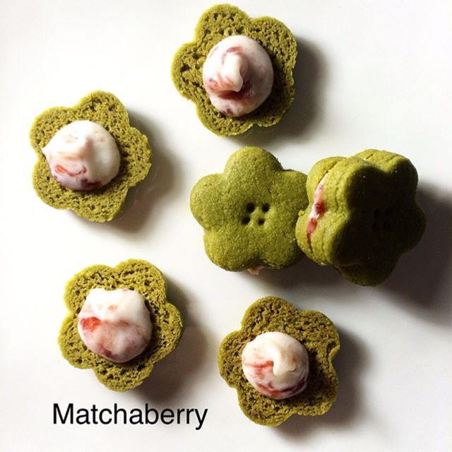 

Matchaberry cookies PREMIUM