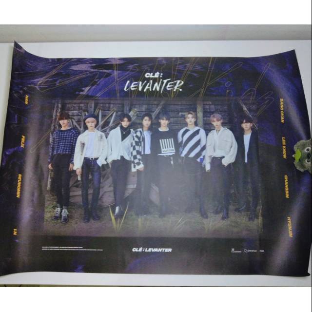 OFFICIAL POSTER STRAY KIDS CLE LEVANTER [Limited Ver]