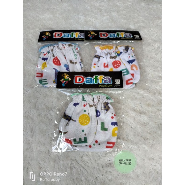 1set sarung tangan&amp;sarung kaki bayi merk DAFFA SNI