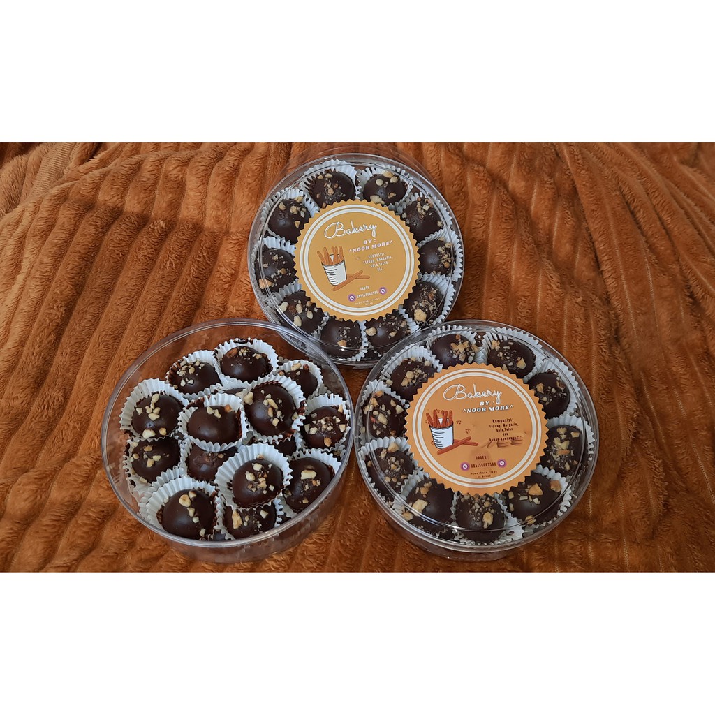 

NASTAR WISMAN COKLAT KACANG MEDE - COOKIES COKLAT