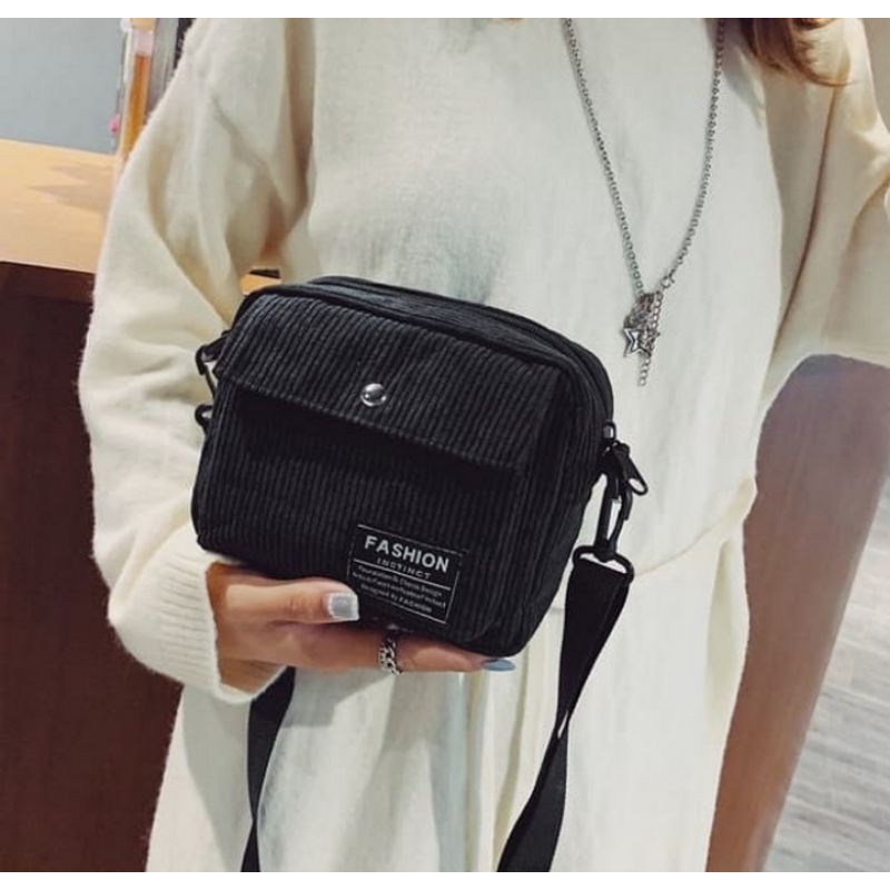 TAS KOREA VELVET SLING BAG TAS WANITA KOREA TAS IMPORT TAS SELEMPANG WANITA TAS SLEMPANG TAS KOREA