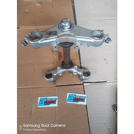 segitiga atas bawah set cbr 150 old