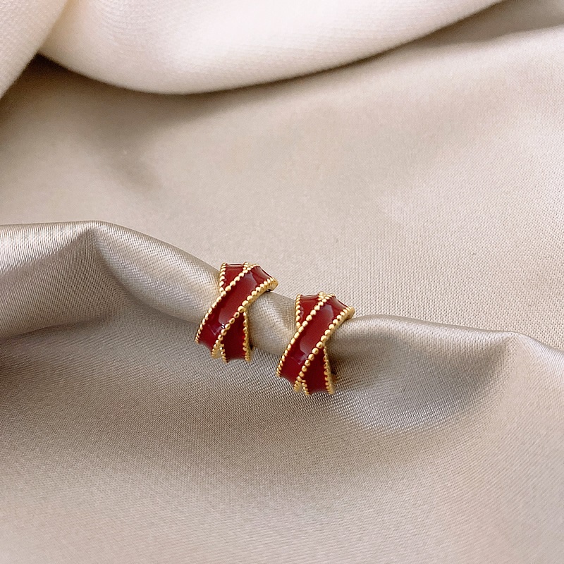 Anting Tusuk Elegan Warna Merah Wine Untuk Wanita