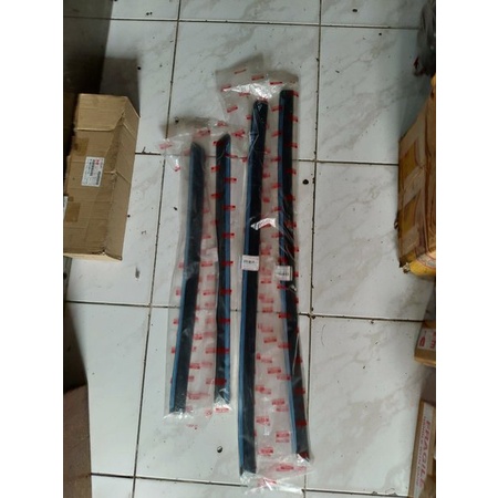 List Karet Body  Body Moulding Panther Grand Touring Original Berkualitas