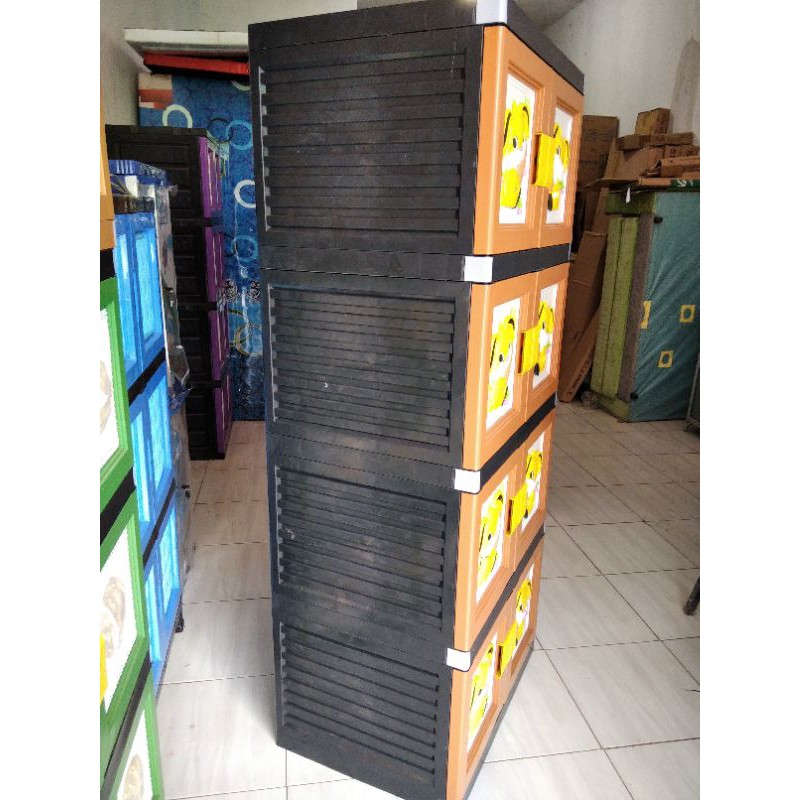 lemari plastik 4 susun karakter