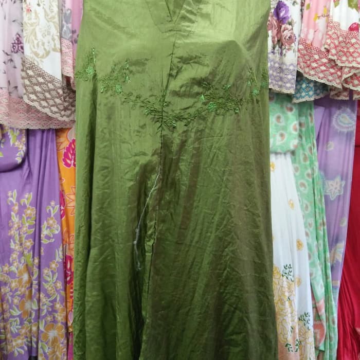 mukena parasut/mukena parasut bordir/mukena travel  Grosir