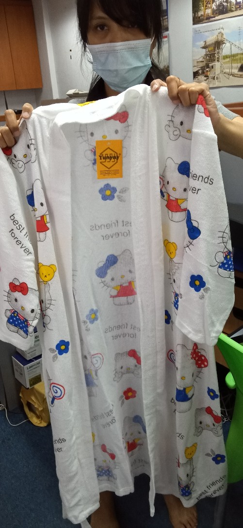 Kimono Handuk Dewasa Hello Kitty