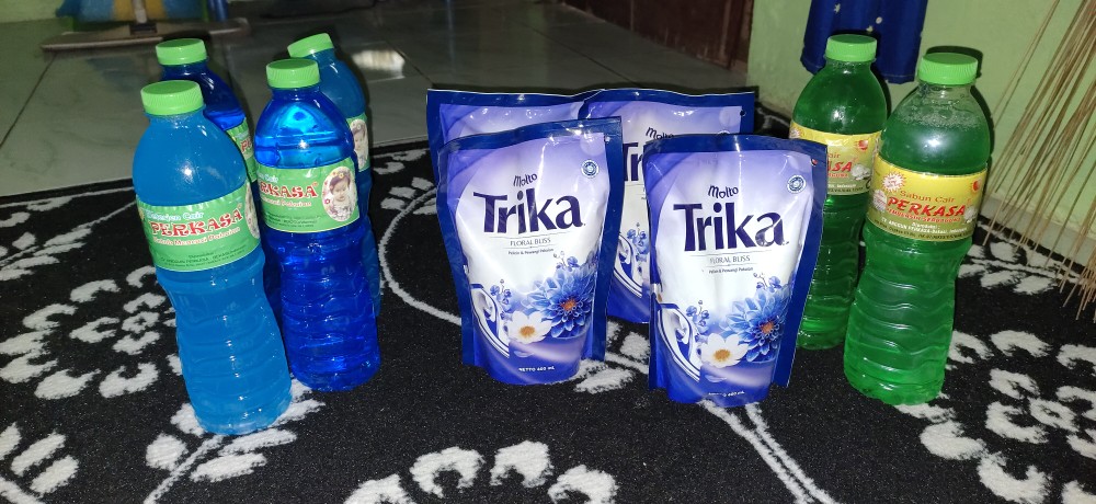 Deterjen Cair Perkasa Cuci Pakaian