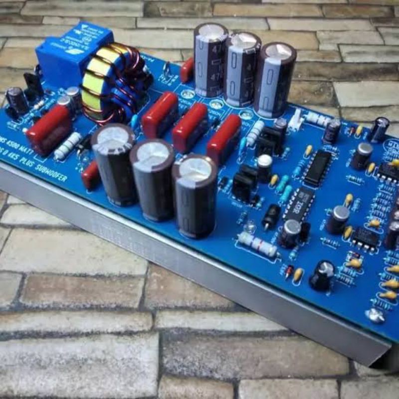 driver power clas D 8000 watt streo