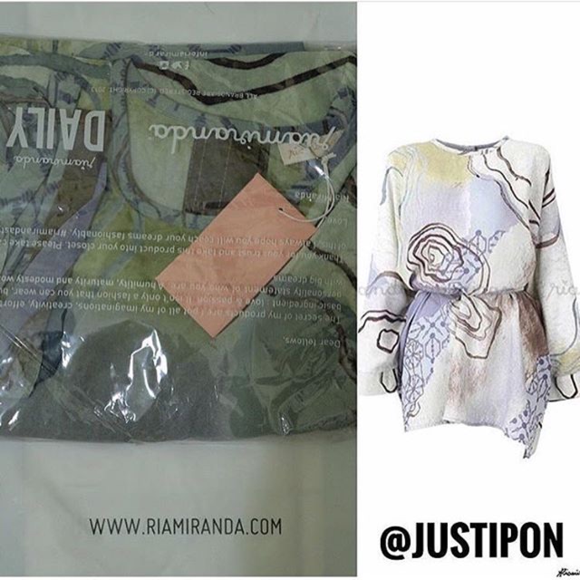 Ria Miranda Earth Top Grey