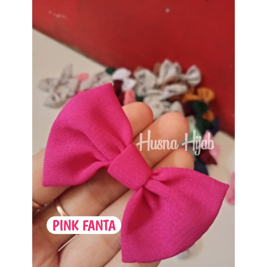 [HUSNA HIJAB] SOUVENIR Bros Pita Kecil Ecer Bahan Wolfis / Bros Pita-Pink Fanta