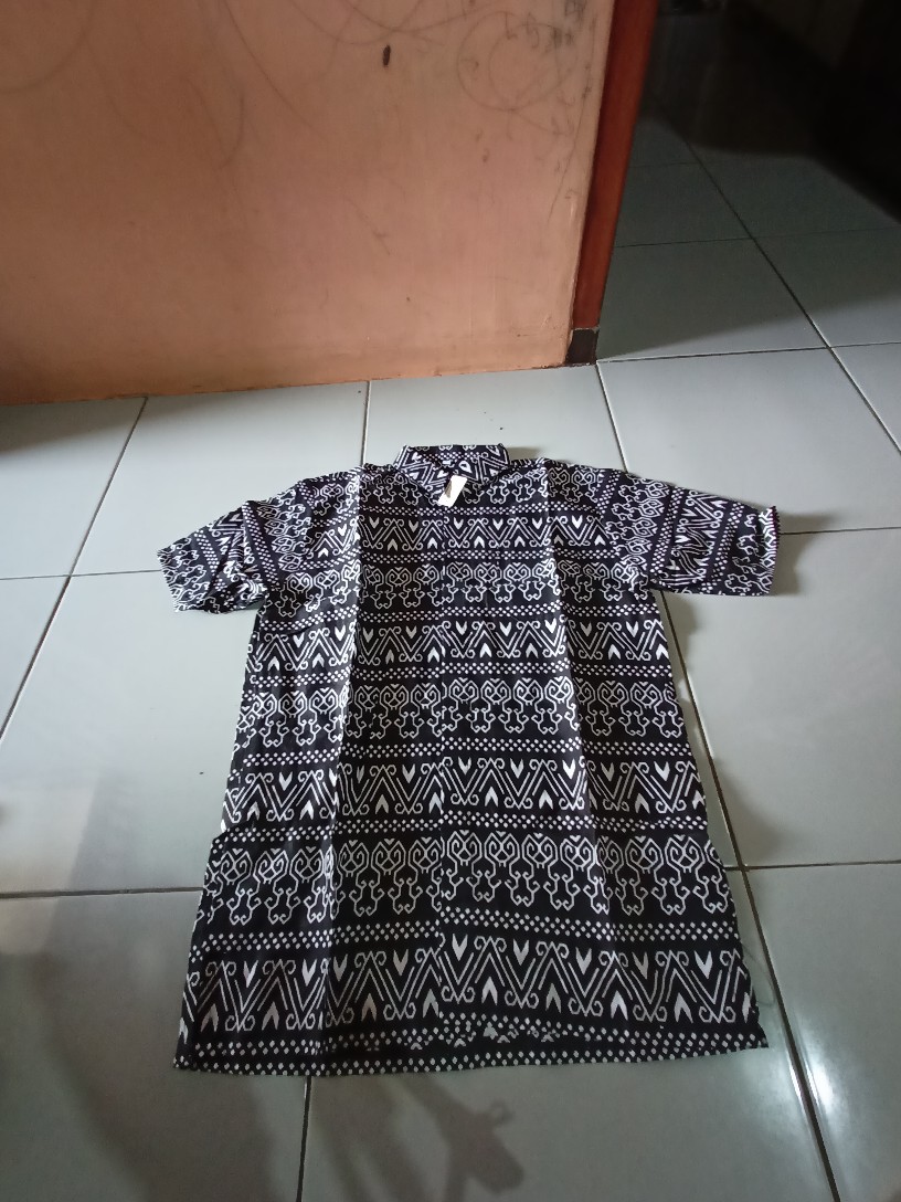 Nivana - Couple Atasan Ayah Anak Ibu Batik Monokrom Semut Sarimbit Seragam Keluarga Kantori
