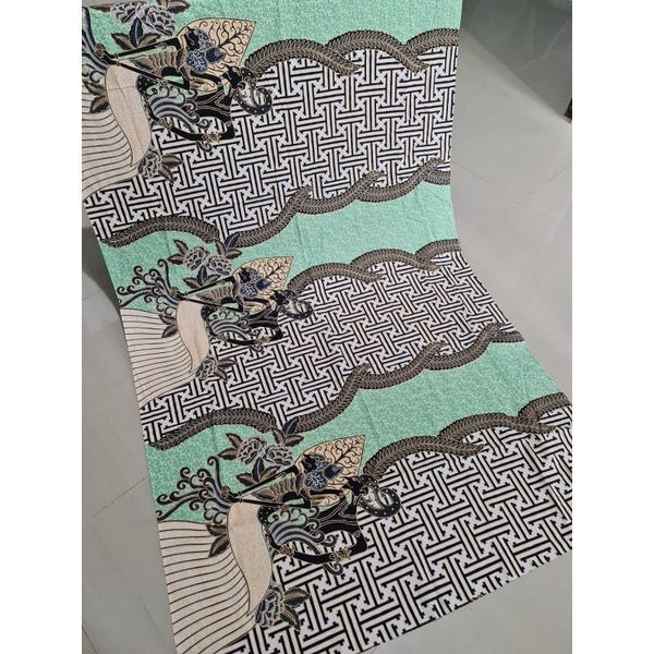 Kain batik solo wayang srikandi gedek hijau