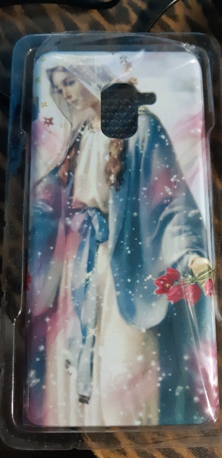 Casing Hp Tema Katolik Gambar Perawan Maria Dengan Ornamen Bunga Mawar