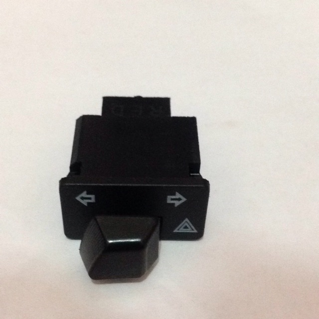 Tombol Saklar Hazard  Vario 150 Beat Street