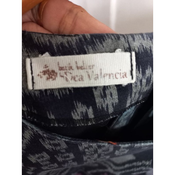 Pithecanthropus dan Dea Valencia Preloved