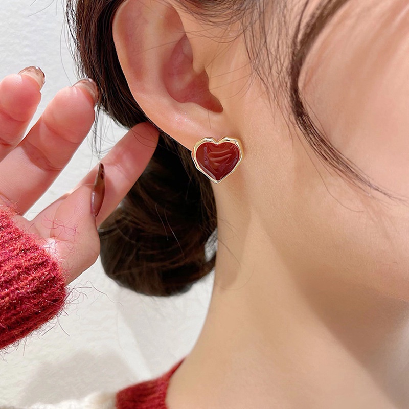 Anting Stud Bentuk Hati Gaya Elegan Untuk Wanita