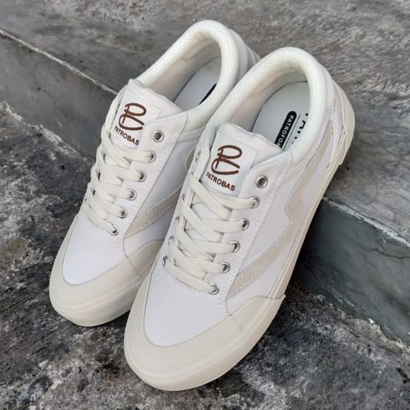 SEPATU PATROBAS CLOUD OFF WHITE ORIGINAL / PATROBAS MURAH / SEPATU ALL WHITE