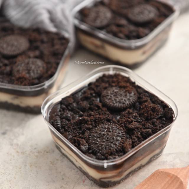 

OREO CHEESE CRUMBLE DESSERT (4 CUP)