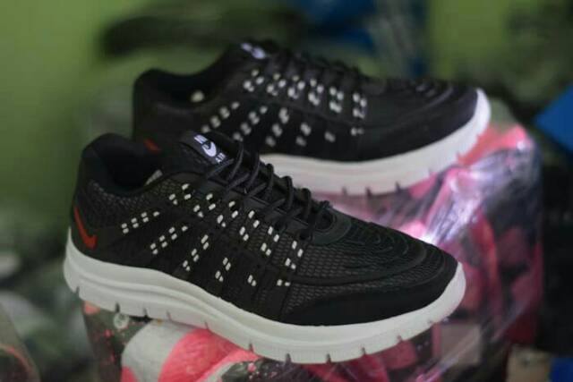 Sepatu nike airmax 3D skin hitam / Grade original vietnam / Cowok cewek