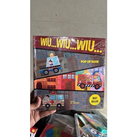 

[TERMURAH & READY STOCK] Wiuwiu Pop Up Book