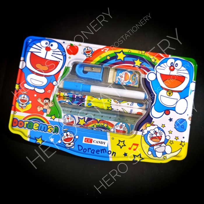 

Buruan Kotak Pensil Kaleng Jumbo Whiteboard Isi Candy Doraemon Berkualitas