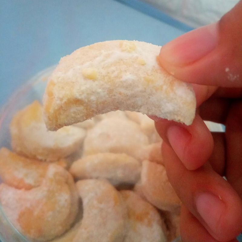 

PUTRI SALJU UKURAN 250GR