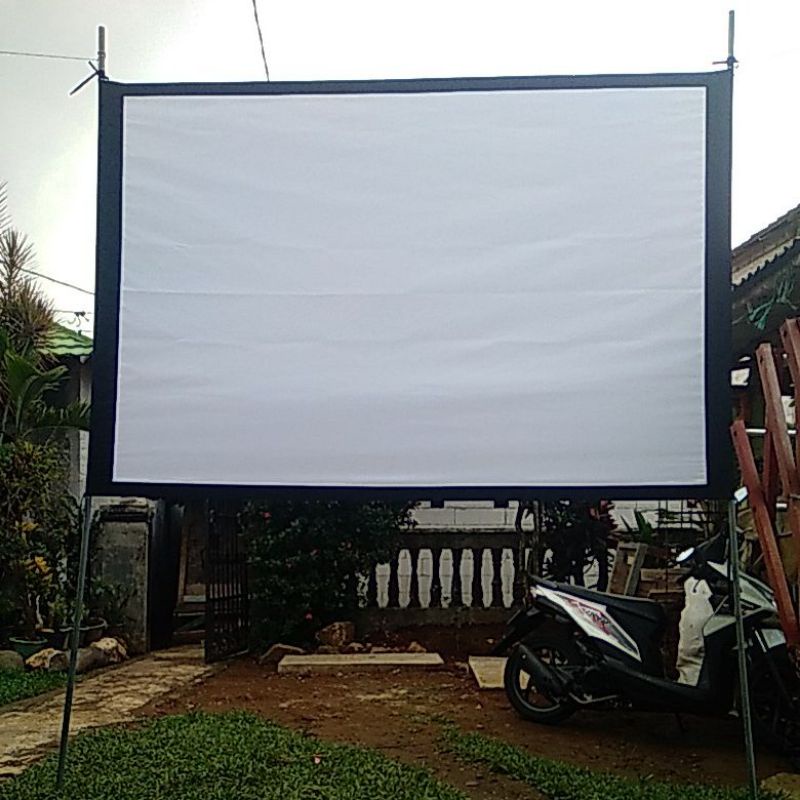 layar proyektor size 150cm x 200cm tanpa sambungan