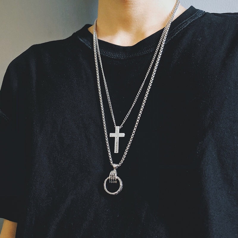 Kalung Rantai Dengan Liontin Salib Tangan Tengkorak Gaya Hip Hop