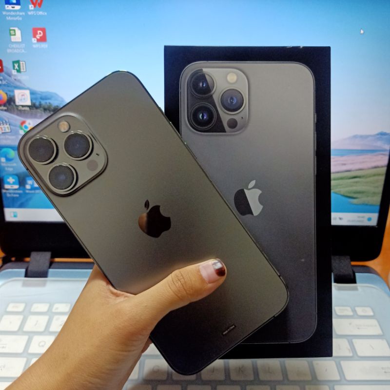 IPHONE 13 PRO MAX 128GB GARANSI RESMI IBOX PEMAKAIAN BARU 1 MINGGU 99,9% SEPERTI BARU SUPER ISTIMEWA