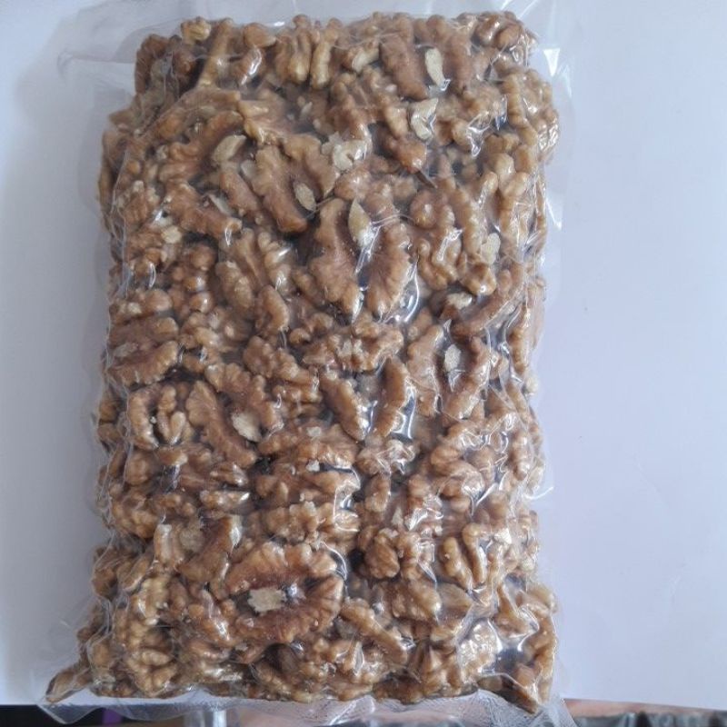 

kacang walnut raw walnut