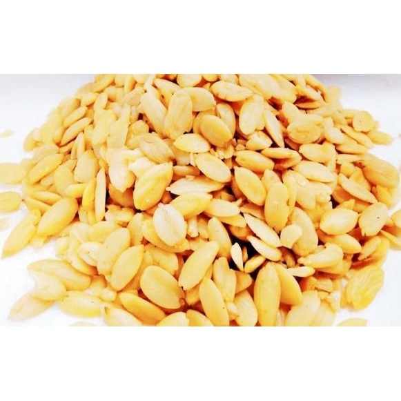

Kacang Kenari Mentah Repack 1kg