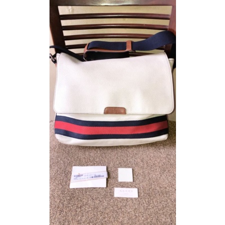 gucci massenger preloved authentic..