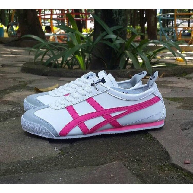 Sepatu asics tiger onitsuka buat wanita