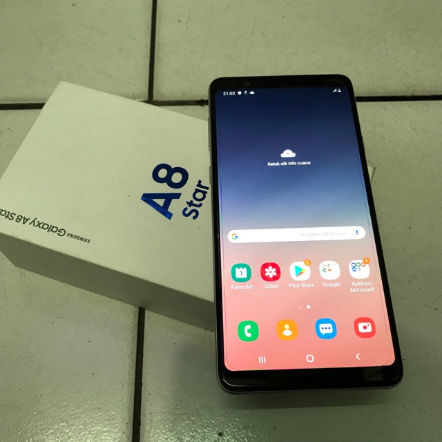 Samsung A8 Star Sein (bekas)