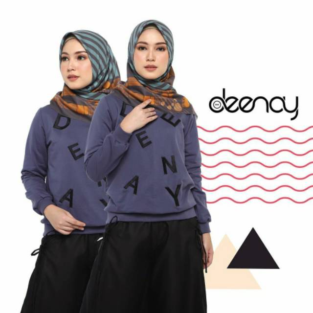 DEENAY Typo Sweatshirt ORIGINAL