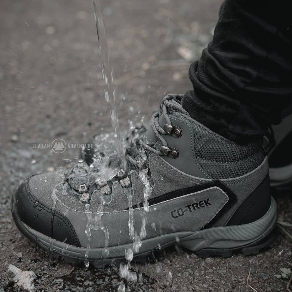 Sepatu Gunung / Sepatu Trekking Co-trek Space Original Terlaris