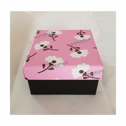 

KOTAK KADO / KOTAK HADIAH / GIFT BOX REMAJA LARGE KK BUNGA SAKURA PUTIH