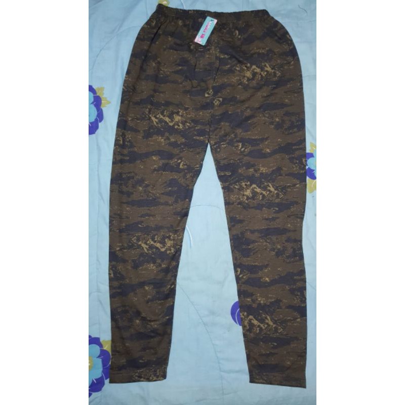 Laging wanita bermotif