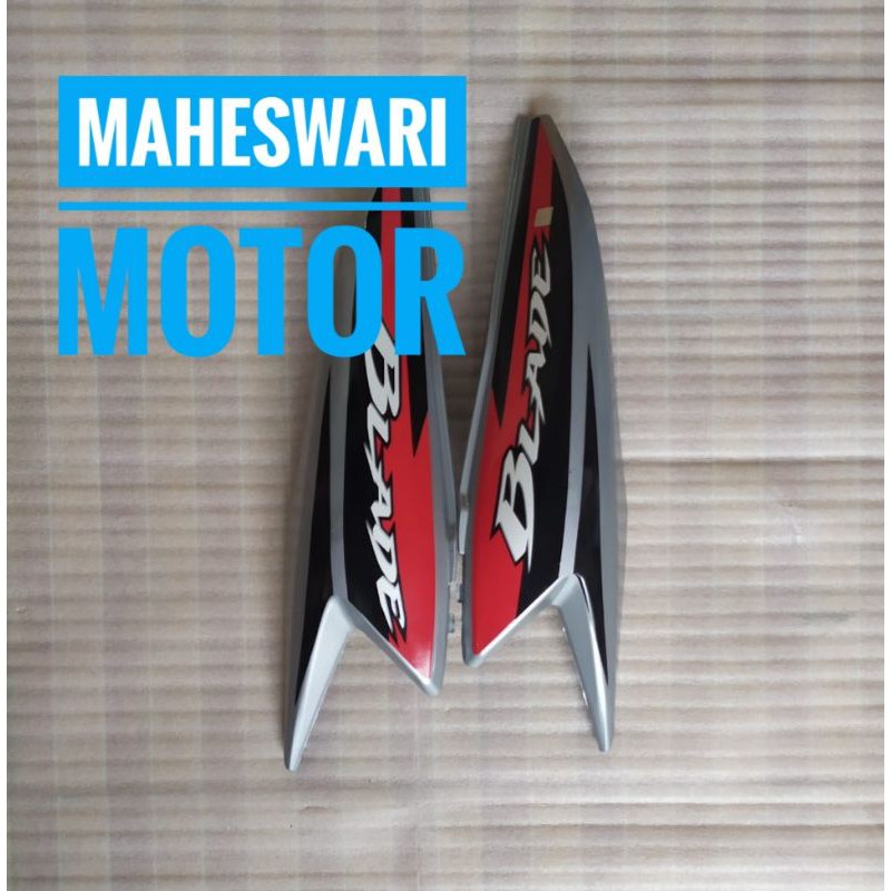 Cover Body Belakang Blade Lama Silver plus Striping.