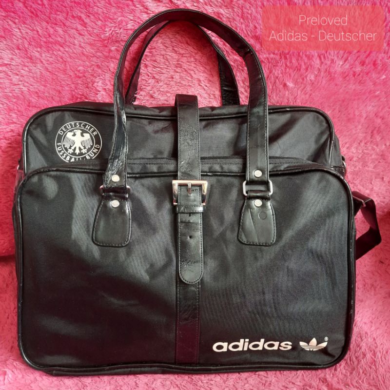 Tas / Hand bag / Sling Bag / Messenger bag Preloved Adidas Deutscher
