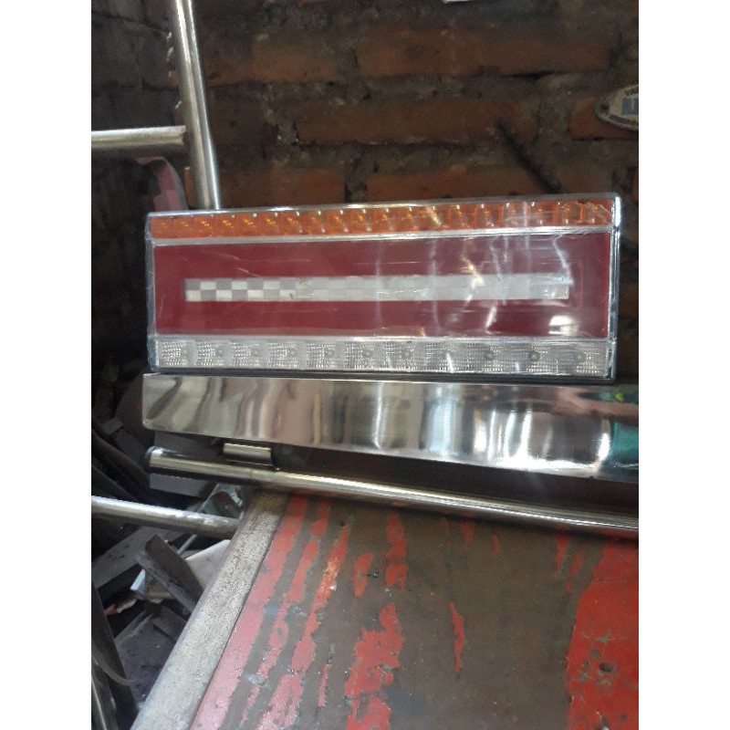 stoplamp LED truk