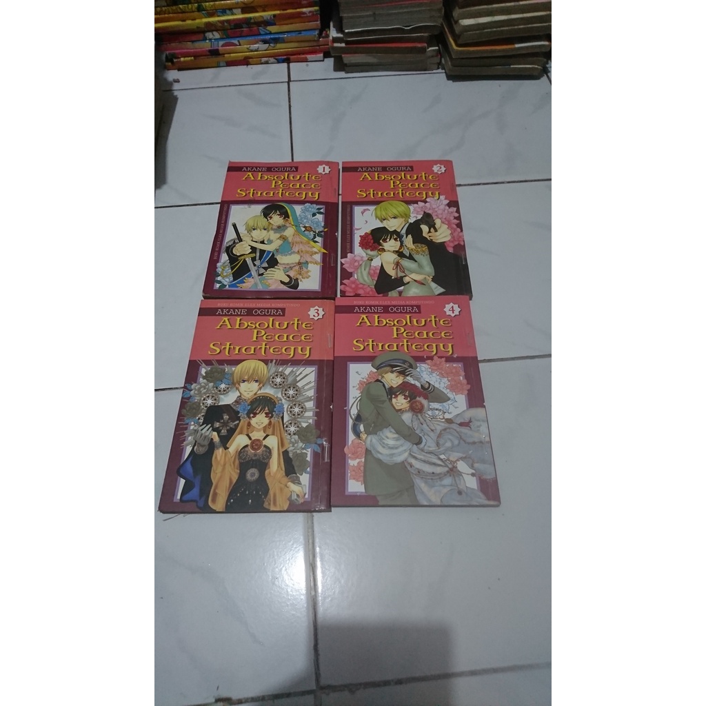 Komik Absolute Peace Strategy 1-4 tamat - Akane Ogura