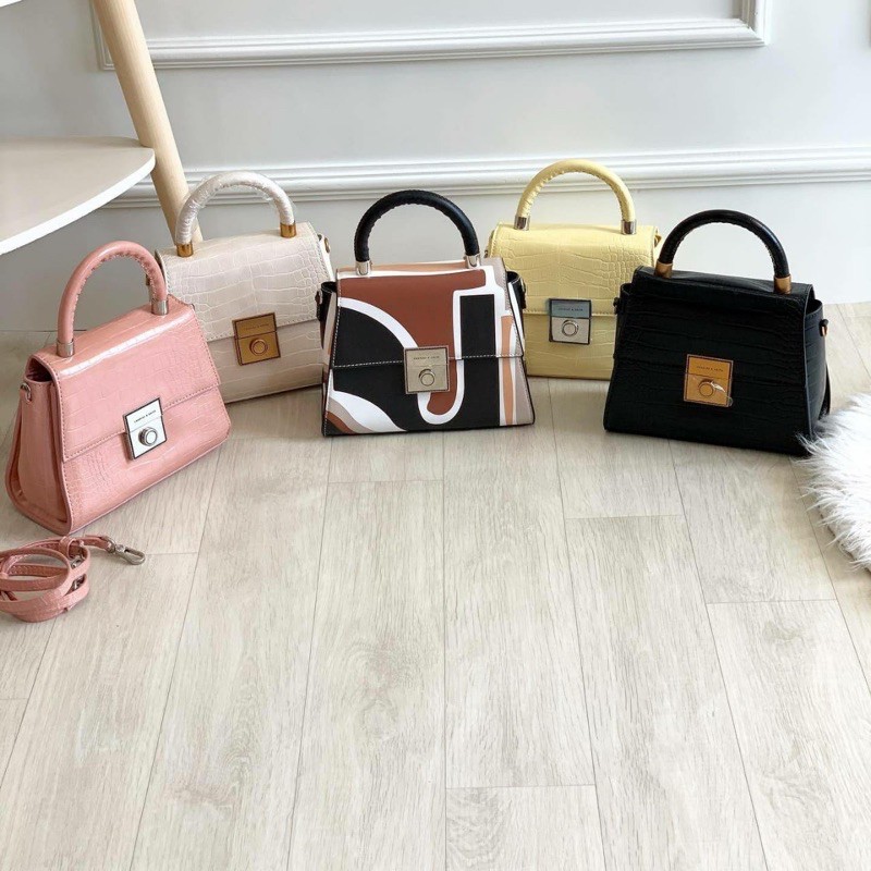 CROC EFFECT STRUCTURED BAG