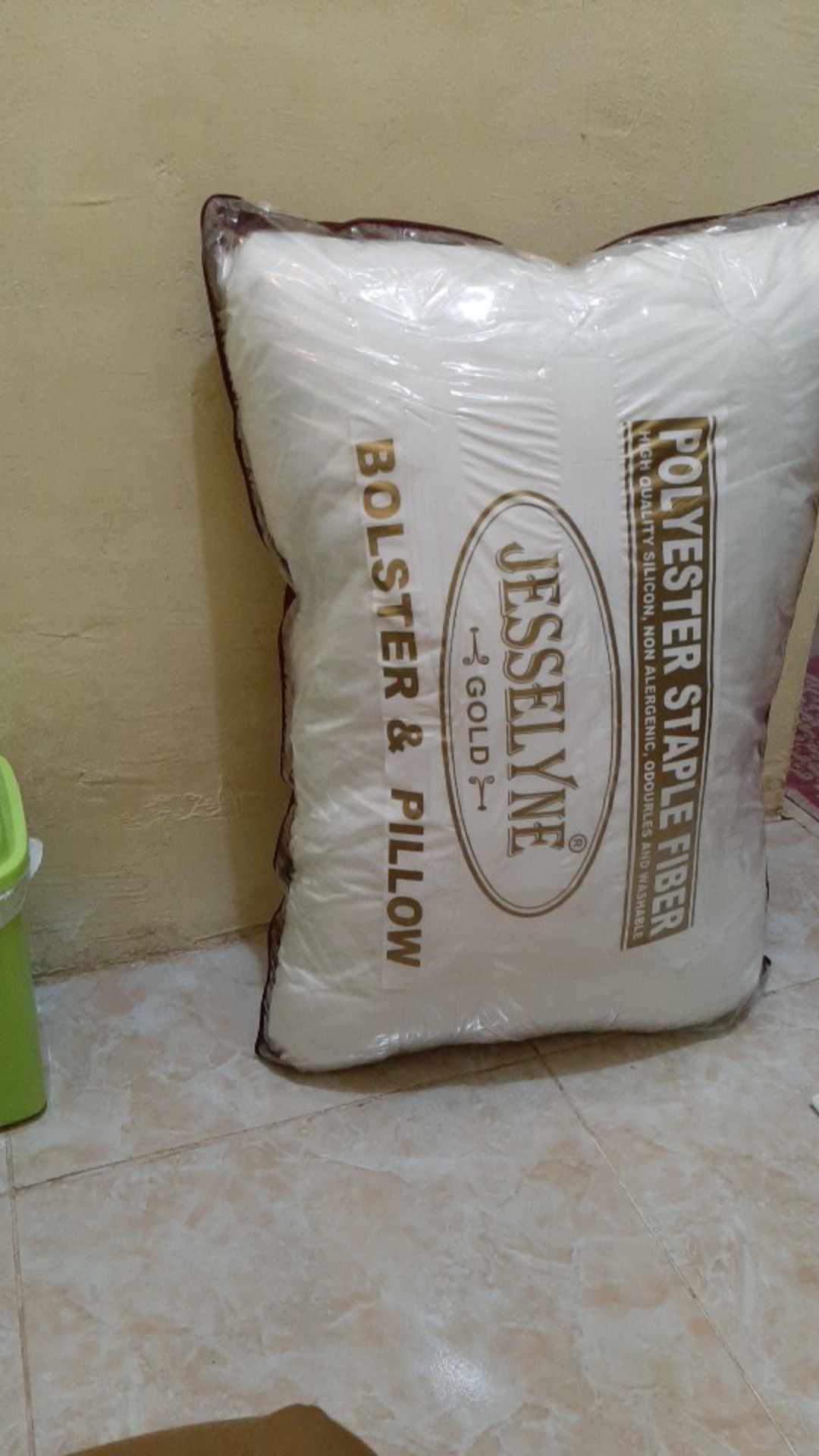 Bantal Jumbo /bantal Tidur 1pc /bantal Hotel Jesselyn Gold